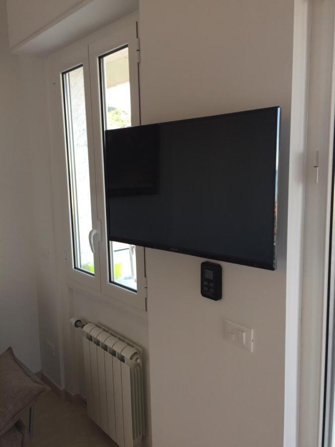 Appartement Attico Tacito à Vintimille Extérieur photo