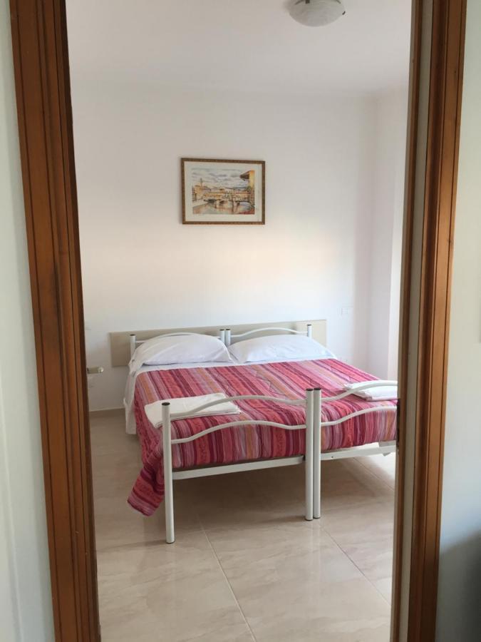 Appartement Attico Tacito à Vintimille Extérieur photo